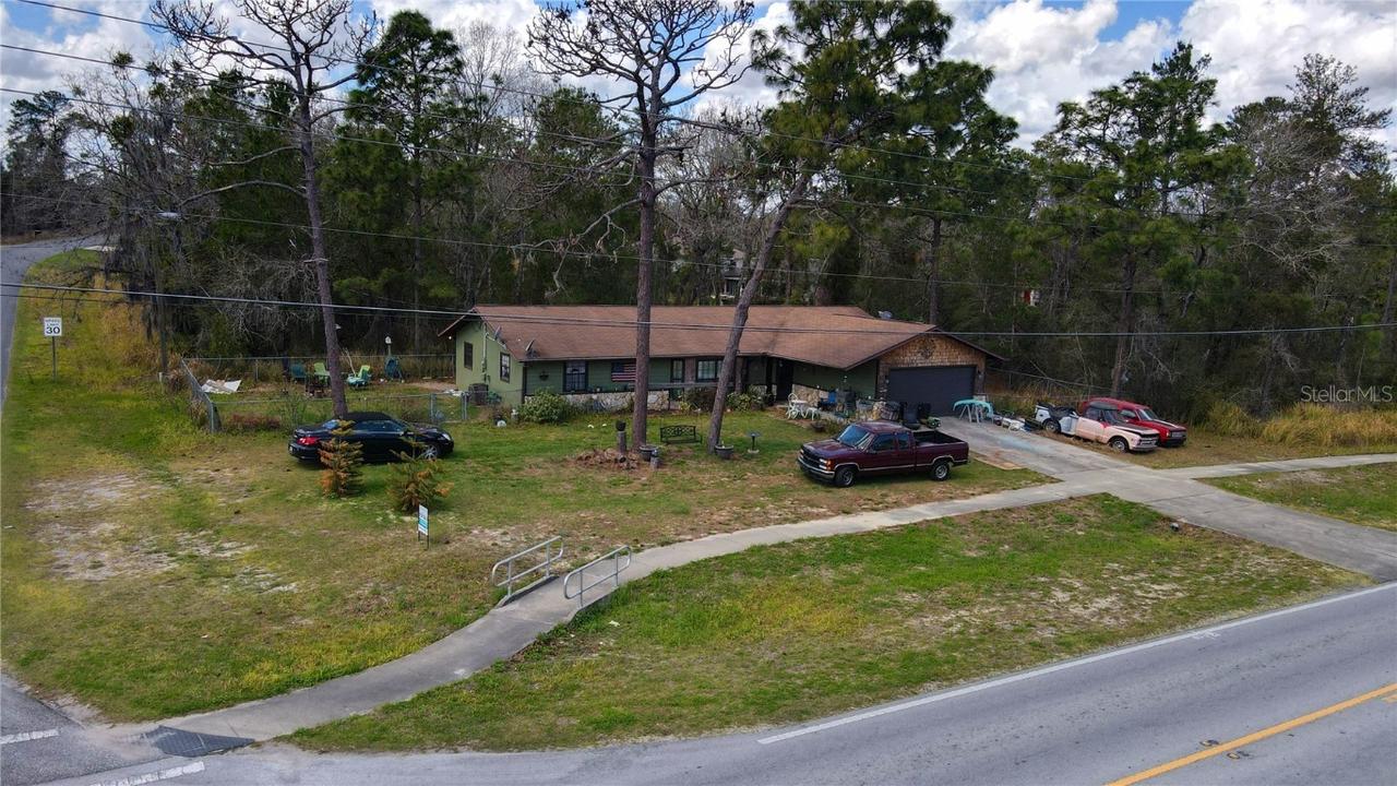 221 Oak Rd., Ocala, FL 34472