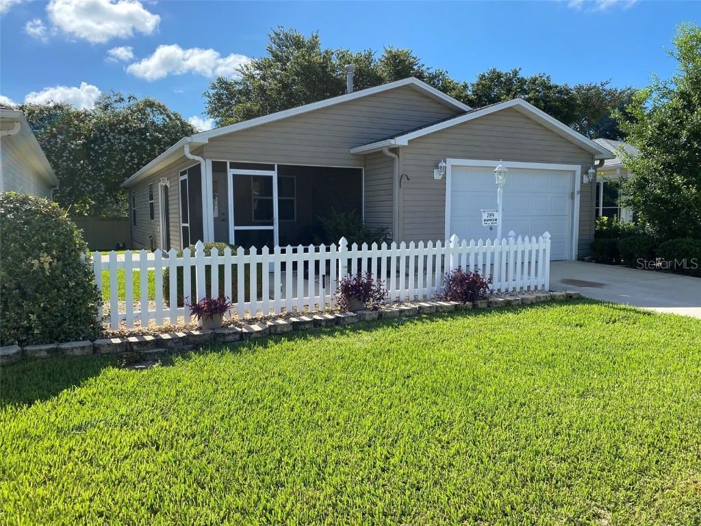 789 Leslie Ln., The Villages, FL 32162