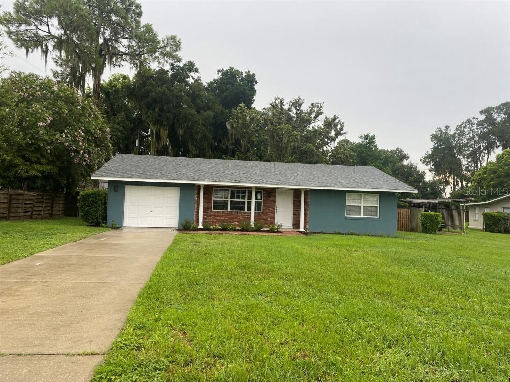 1040 Shore Acres Rd., Mount Dora, FL 32757