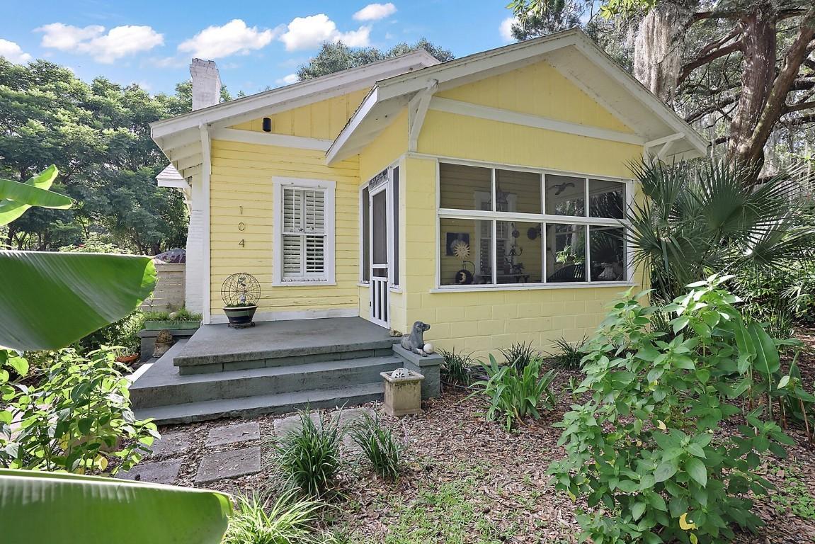 104 Oklahoma Ave., Leesburg, FL 34748