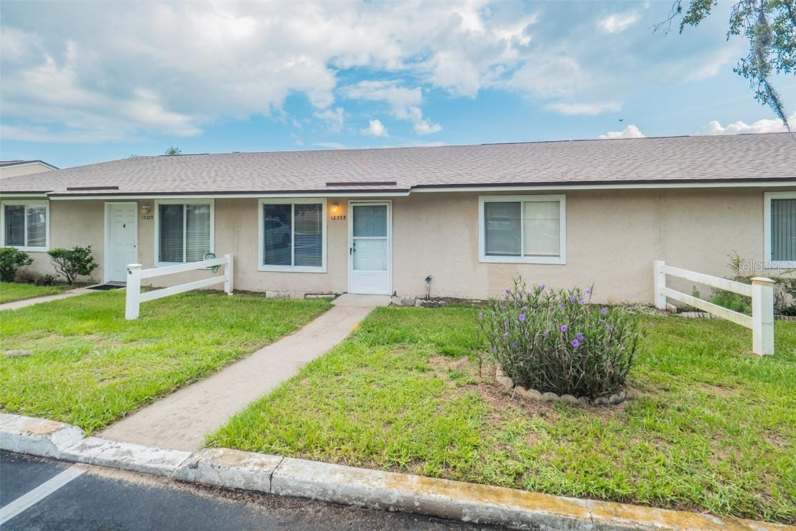 12335 Tavares Ridge Ln., Tavares, FL 32778