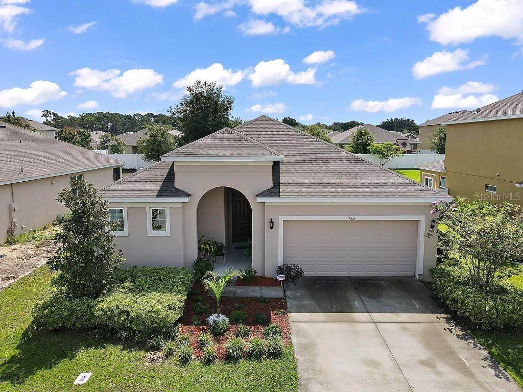 1316 Aroniminik Dr., Mount Dora, FL 32757