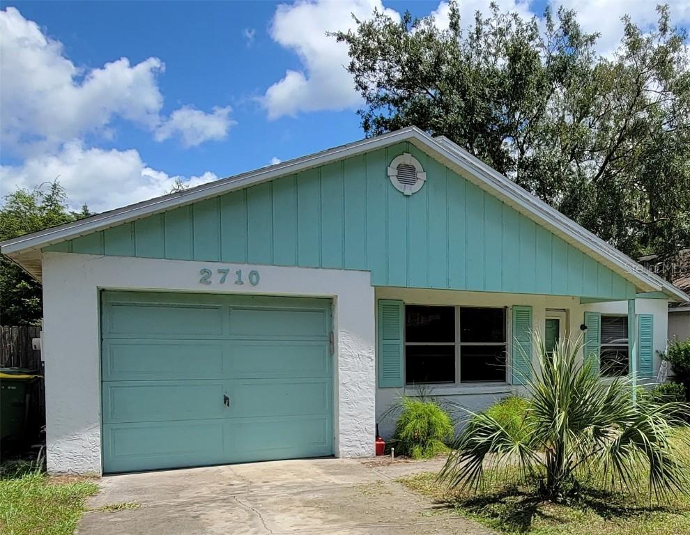 2710 Lorraine Dr., Leesburg, FL 34748