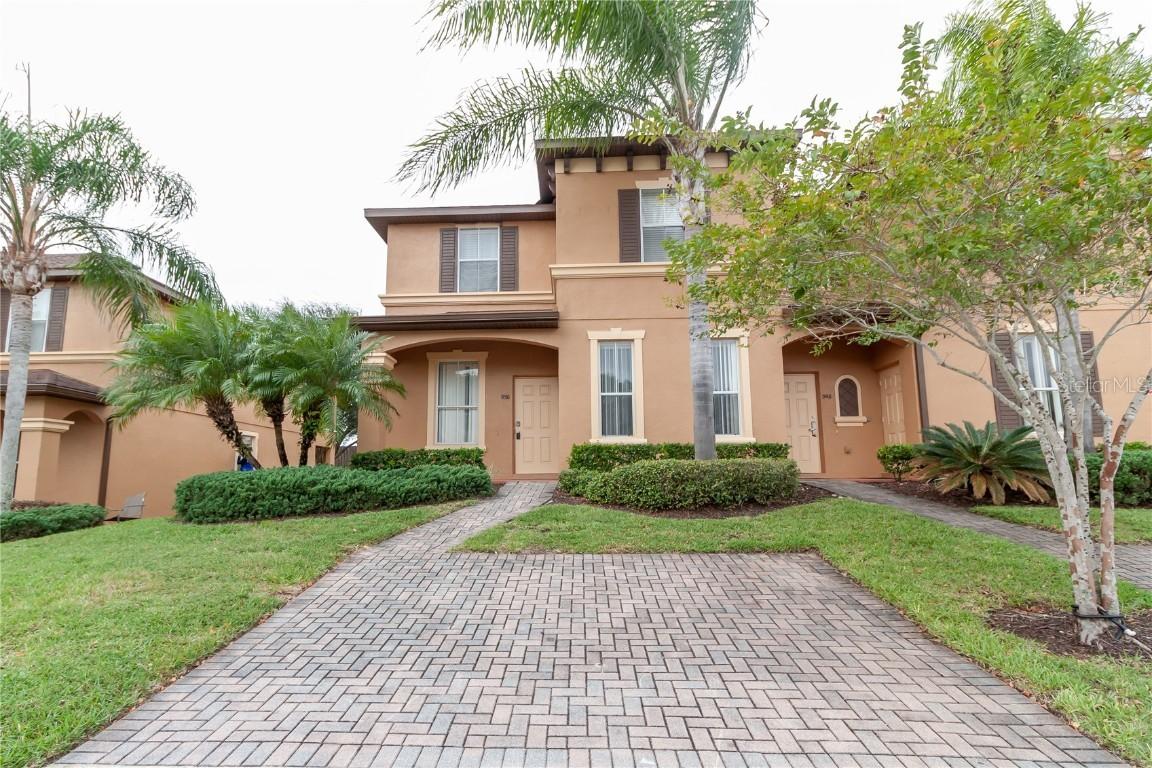 956 Calabria Ave., Davenport, FL 33897