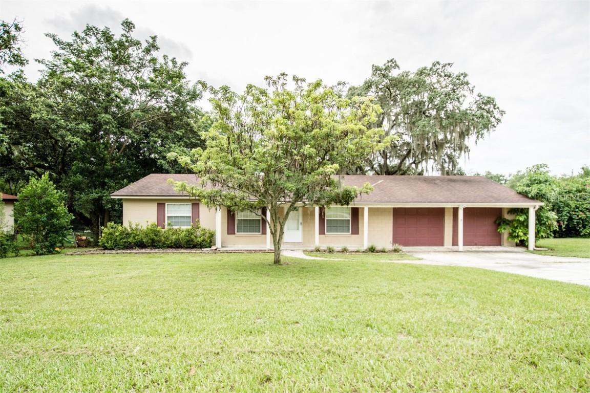 777 Pine Ln., Clermont, FL 34711