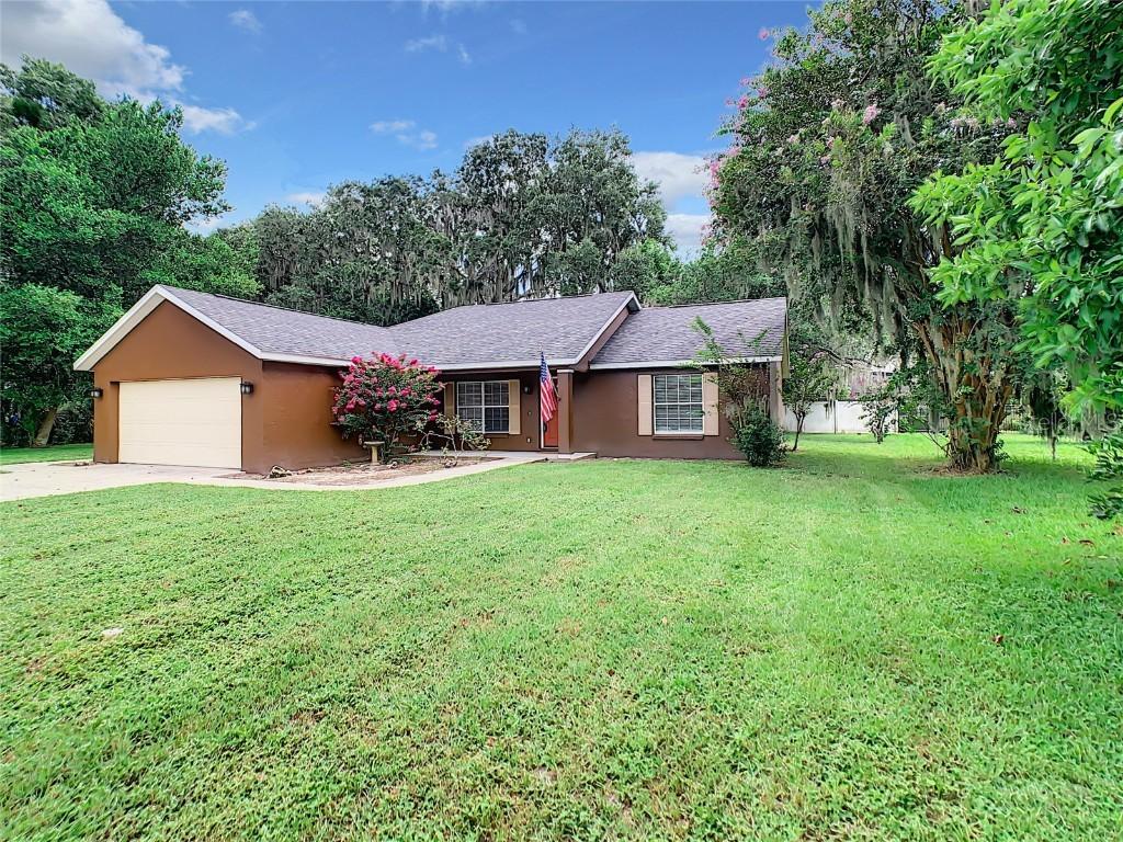361 Banning Beach Rd., Tavares, FL 32778