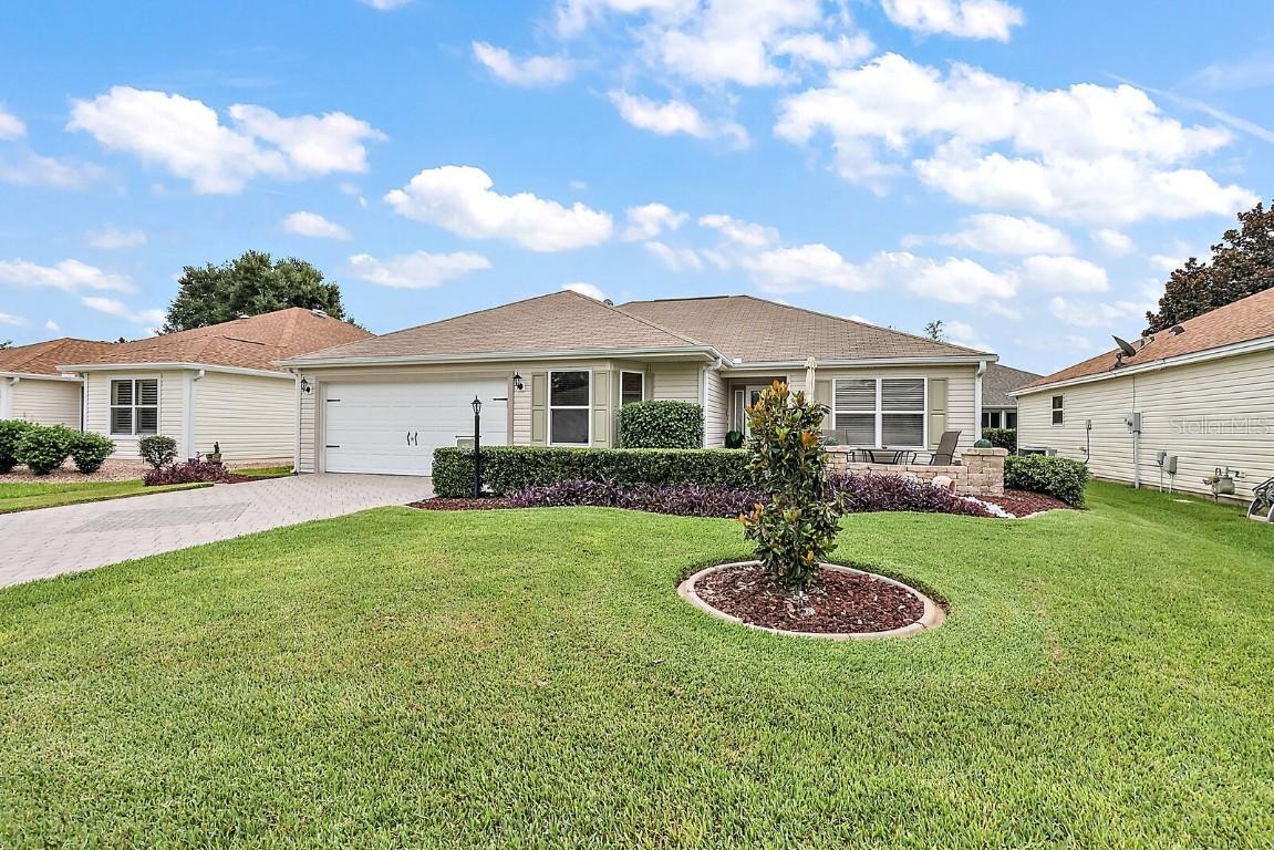 635 Smithfield Pl., The Villages, FL 32162
