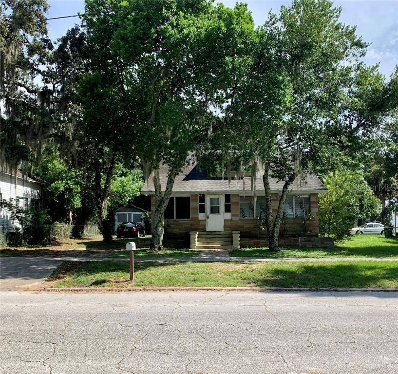 114 E Ward Ave., Eustis, FL 32726