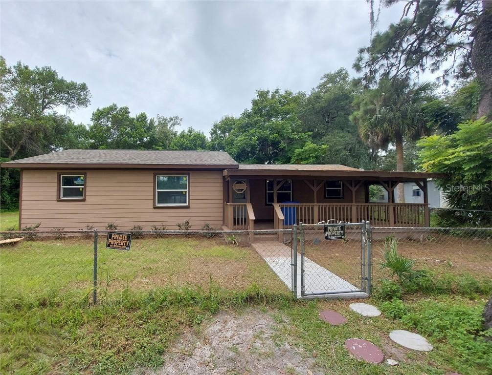 903 Cr 482n, Lake Panasoffkee, FL 33538