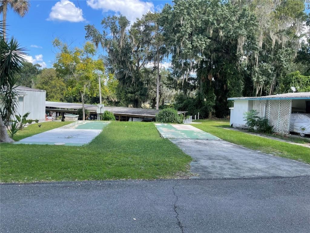 706 Kimberly Ave., Leesburg, FL 34788