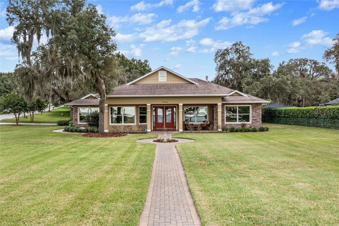 12442 Lakeshore Dr., Clermont, FL 34711