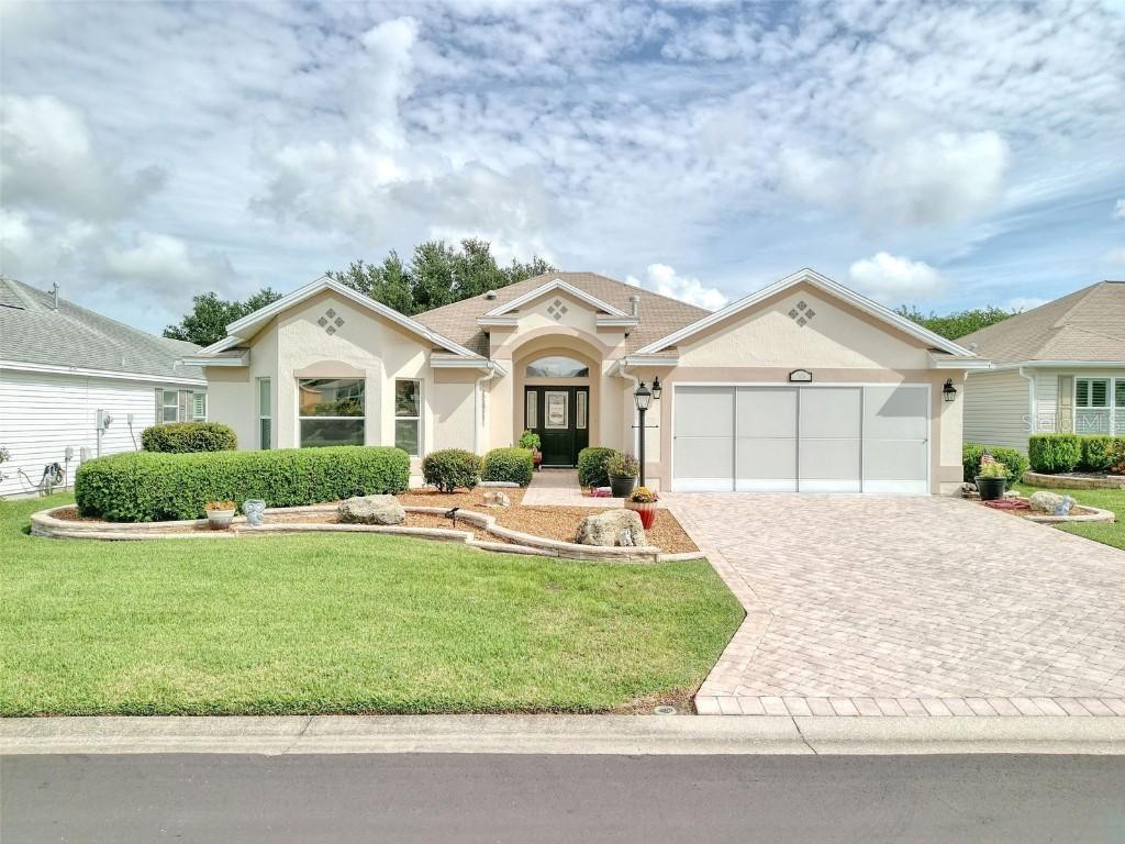 515 Weston Manor Dr., The Villages, FL 32162