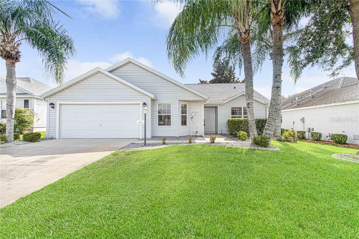 633 Fayette Ct., The Villages, FL 32162