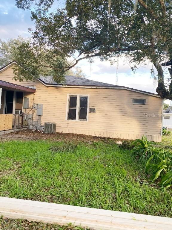 1417 High St., Leesburg, FL 34748