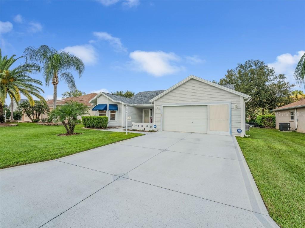2465 Tamarindo Dr., The Villages, FL 32162