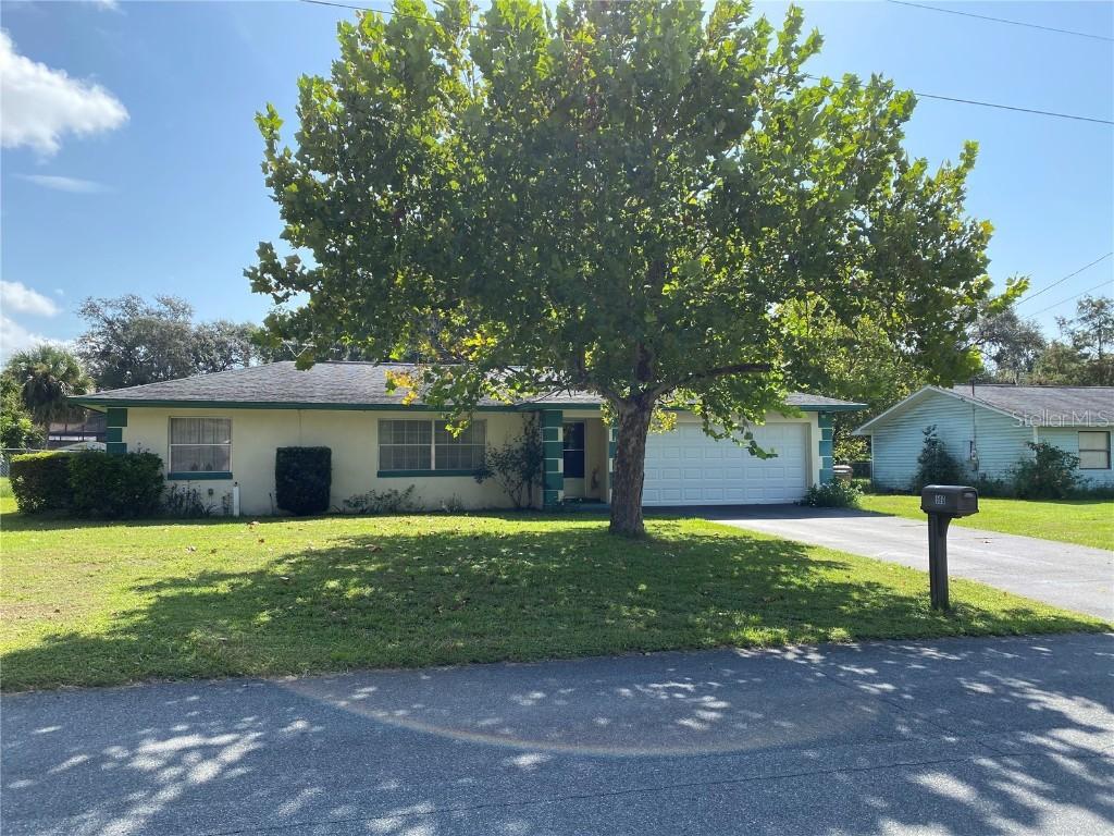 590 Vincent Dr., Mount Dora, FL 32757