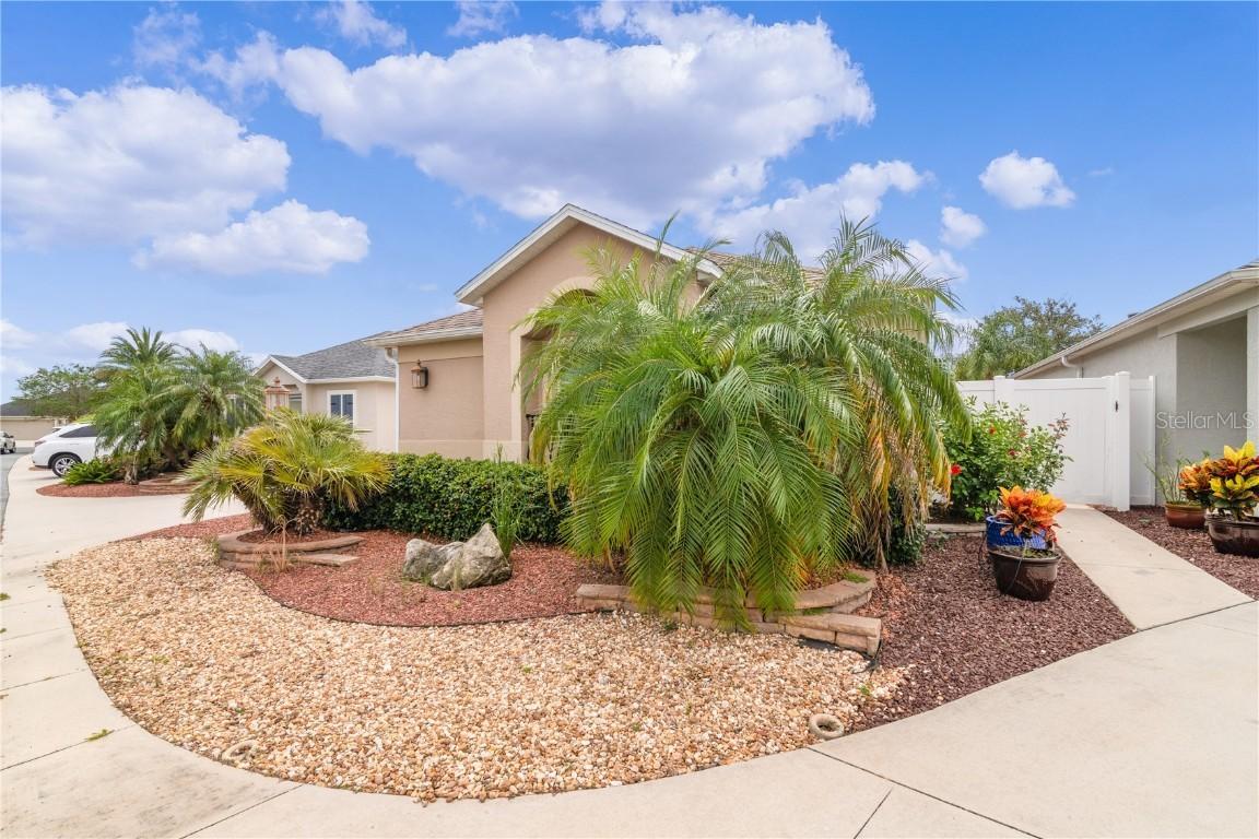 1722 Brandenburg Ct., The Villages, FL 32163