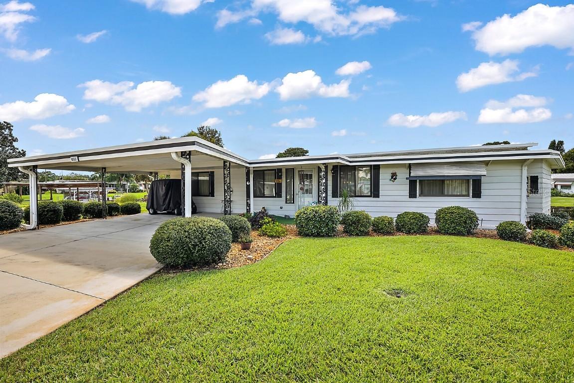 1055 Shawn Ct., Tavares, FL 32778
