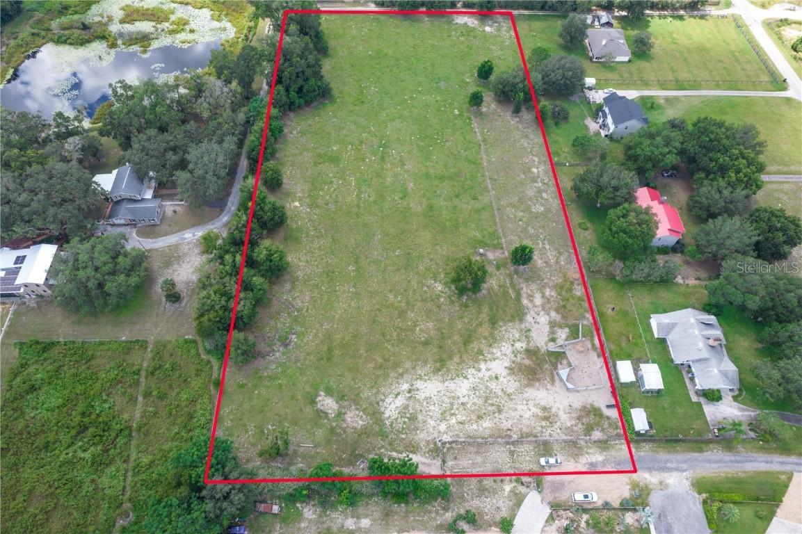Knoll Top Ln., Eustis, FL 32736