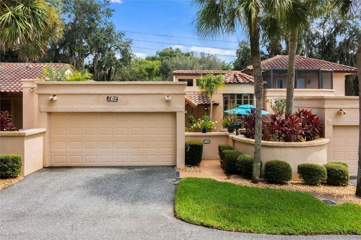 702 Santa Cruz Ln. #14, Howey In The Hills, FL 34737