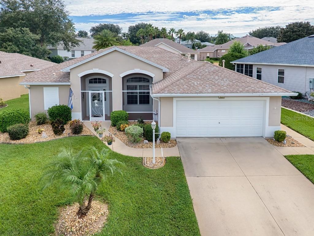 5635 Freeport Dr., Tavares, FL 32778