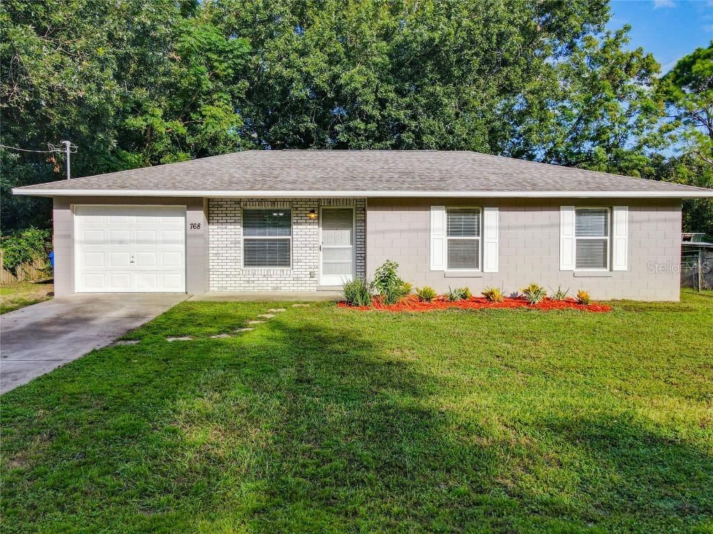 768 Magnolia Ave., Tavares, FL 32778