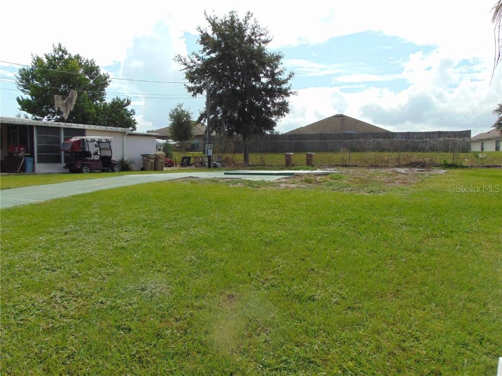 11634 Hickory Ln., Tavares, FL 32778