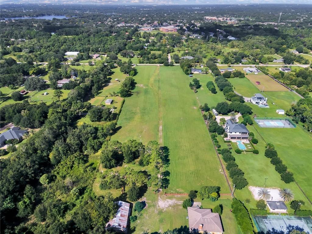 1875 W Brooks Ln., Oviedo, FL 32765