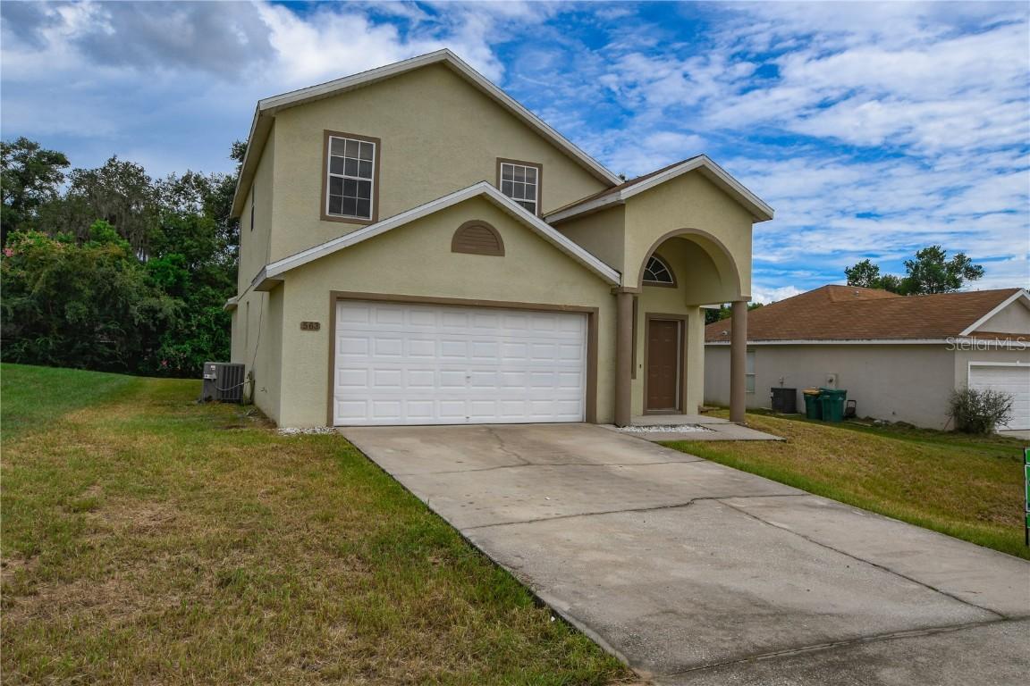 563 Bluff Pass Dr., Eustis, FL 32726