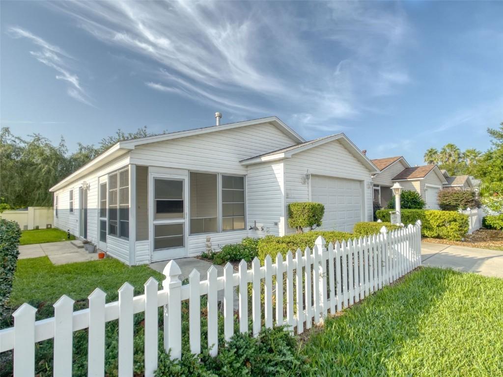 3591 Cambria Cir., The Villages, FL 32162