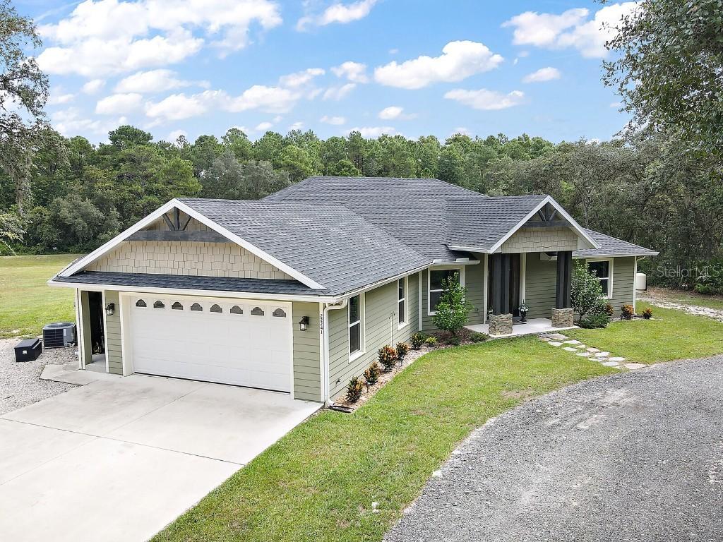 22241 Deer Park Ave., Eustis, FL 32736
