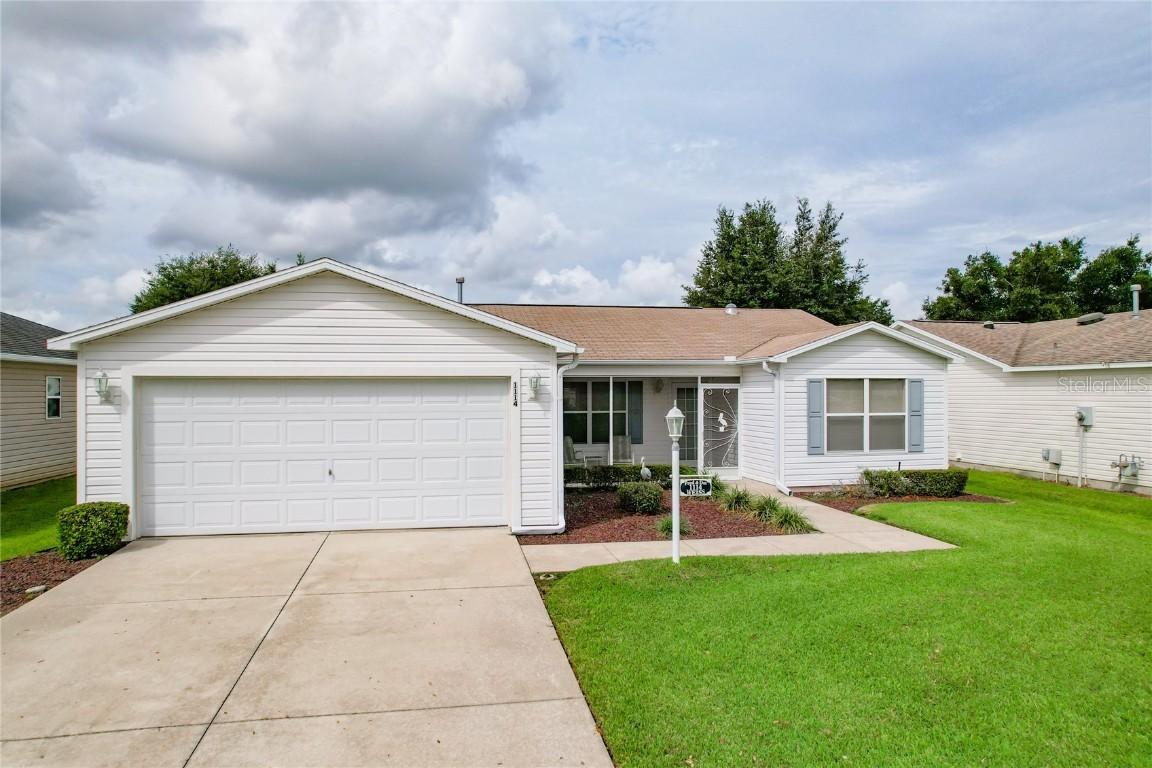1114 Davenport Dr., The Villages, FL 32162