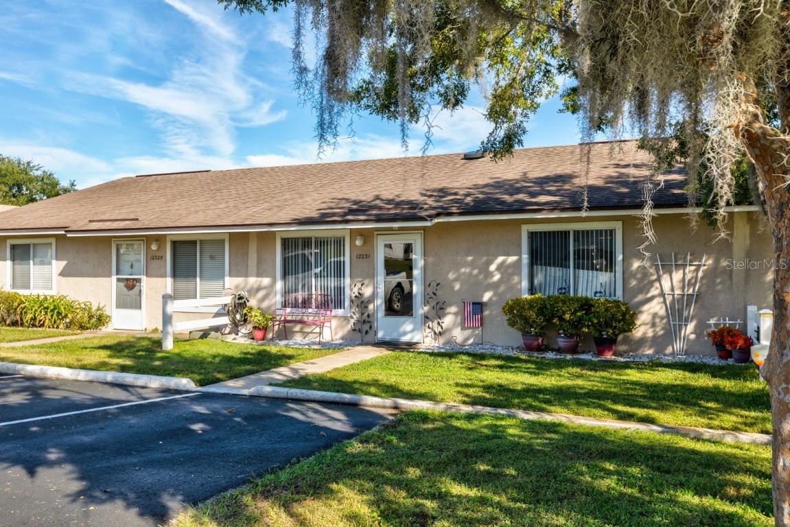 12231 Tavares Ridge Cir., Tavares, FL 32778