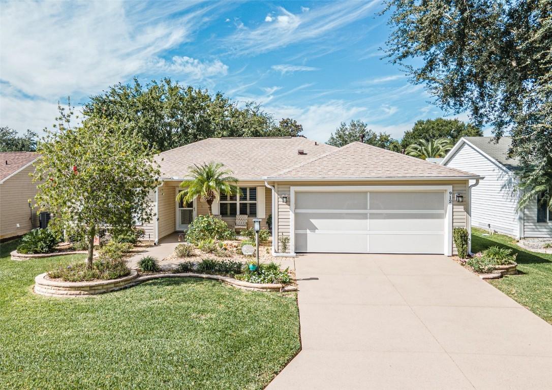 912 Danforth Ct., The Villages, FL 32162
