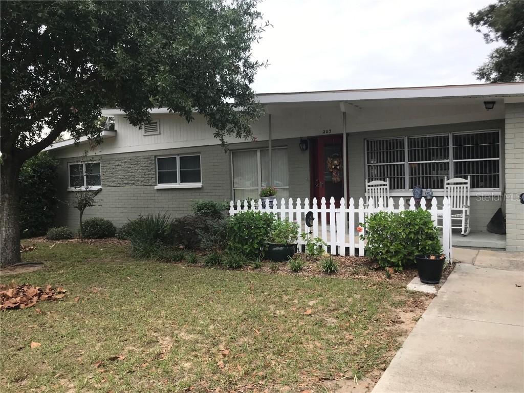203 E Lakeview Ave., Eustis, FL 32726