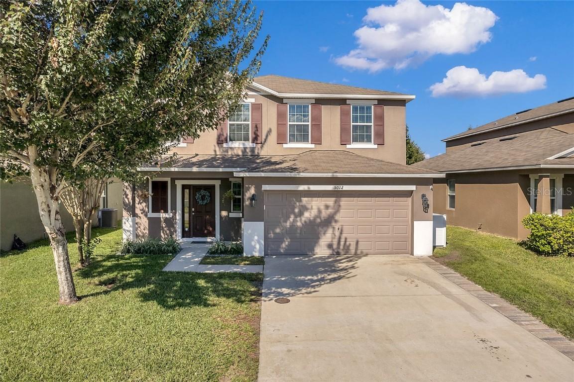 5012 Grassy Knoll Dr, Tavares, FL 32778