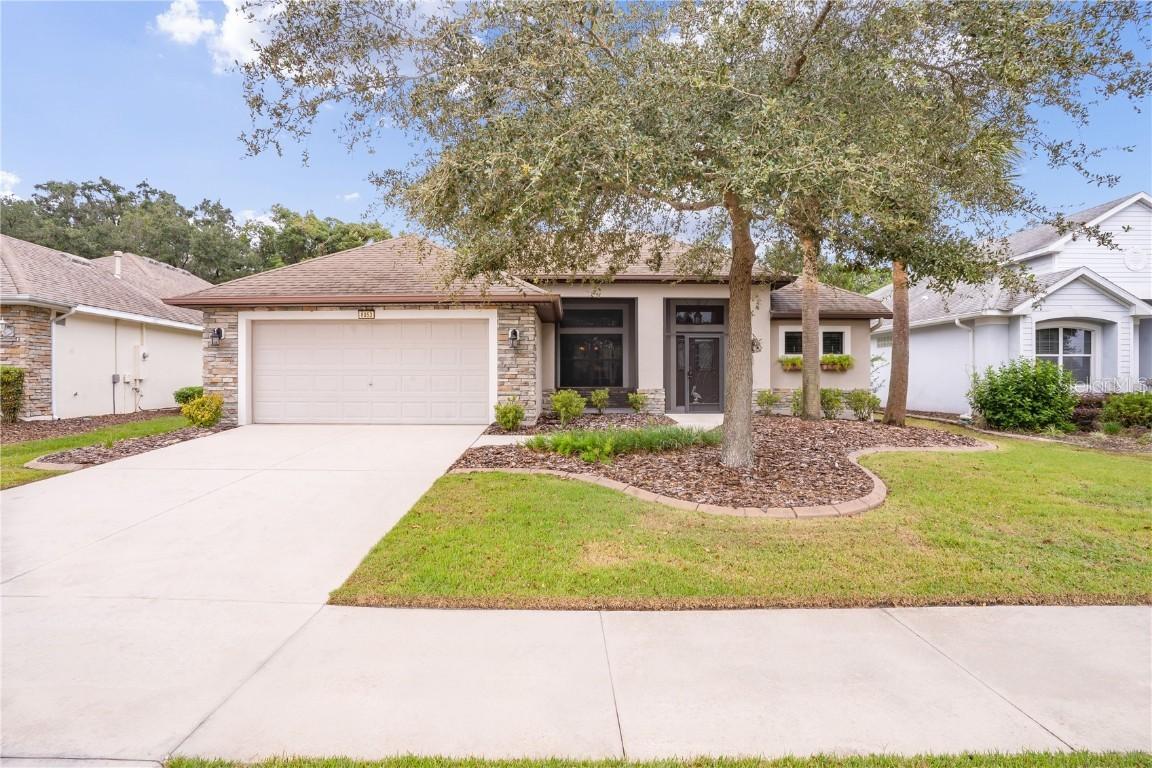 8053 Waterbury Way, Mount Dora, FL 32757
