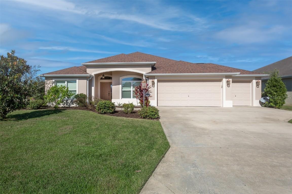1835 Zircon Pl., The Villages, FL 32163
