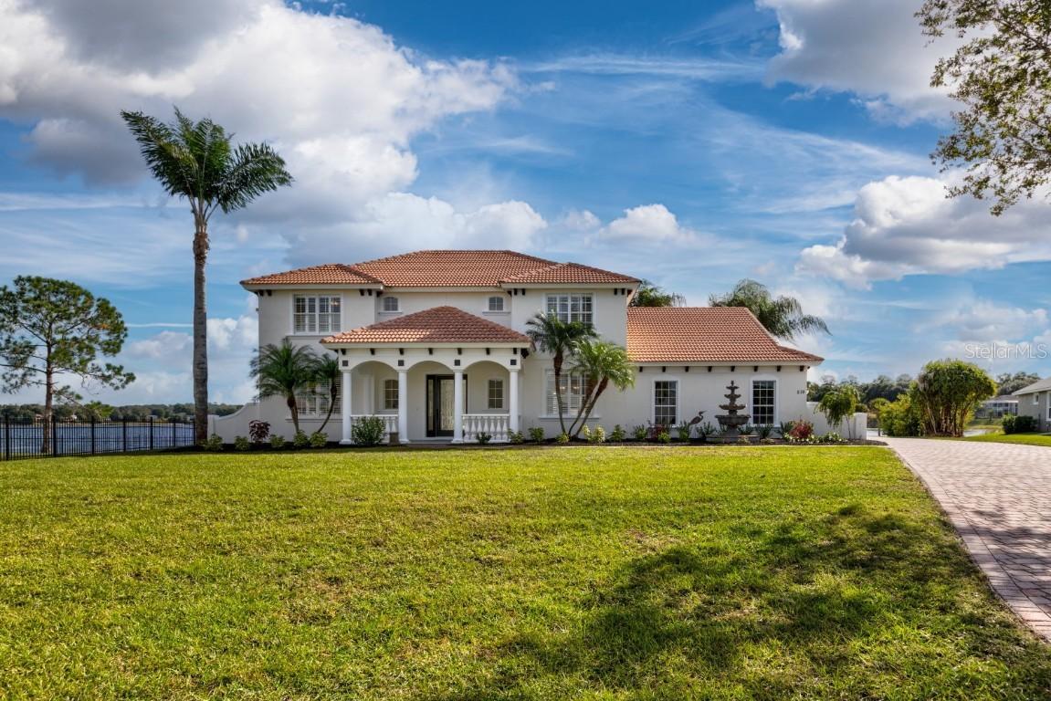 519 Two Lakes Ln., Eustis, FL 32726