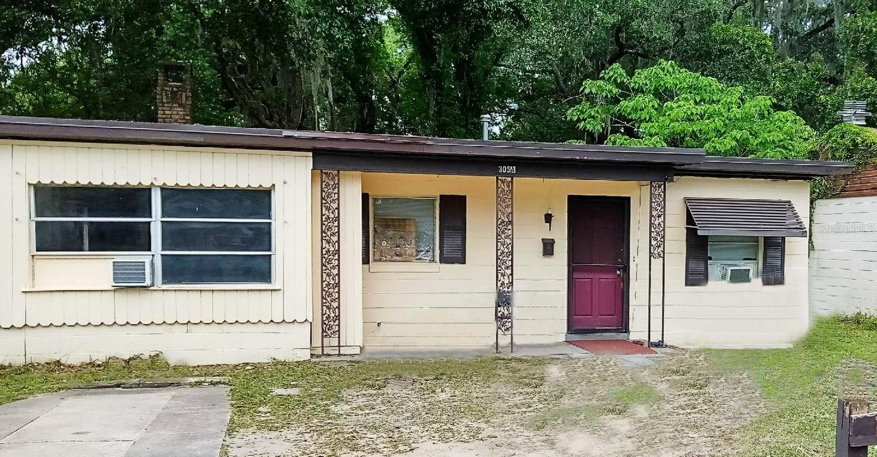 305 N Moss St., Leesburg, FL 34748