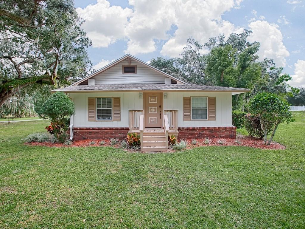 160 Sleepy Hollow Rd., Leesburg, FL 34748