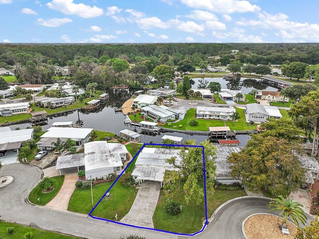957 Todd Way, Tavares, FL 32778