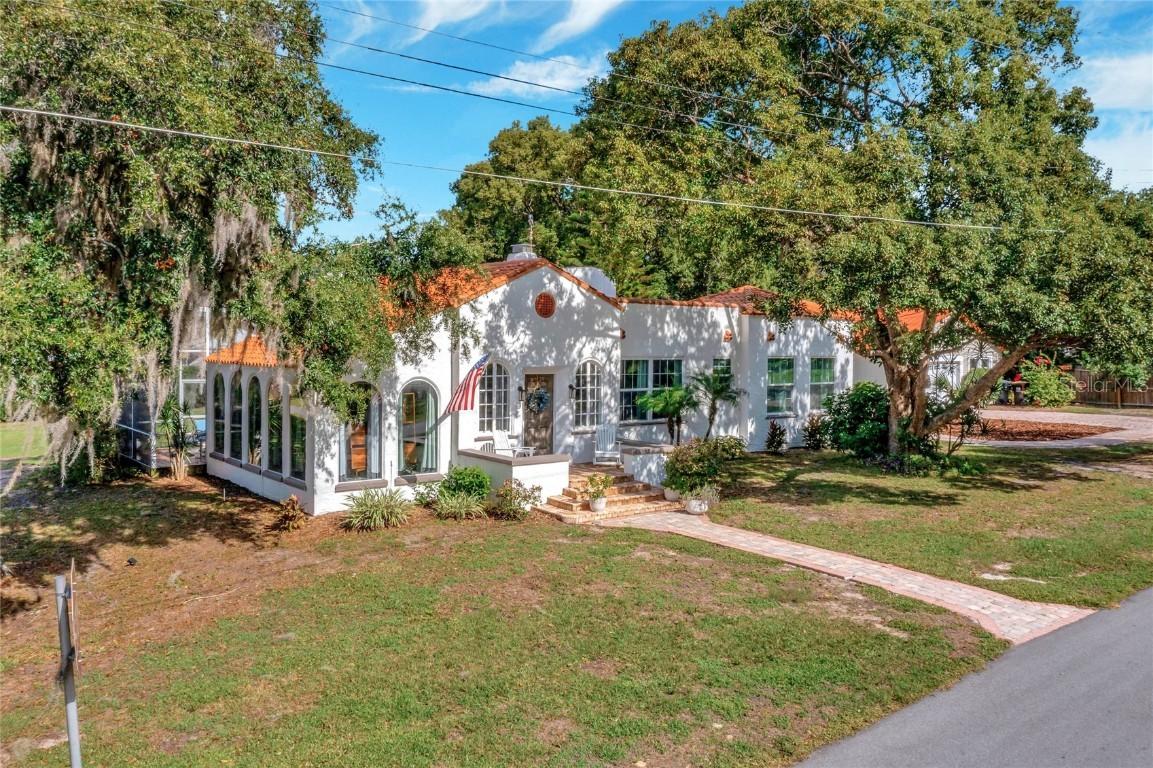 1025 Avenue Y, Winter Haven, FL 33881