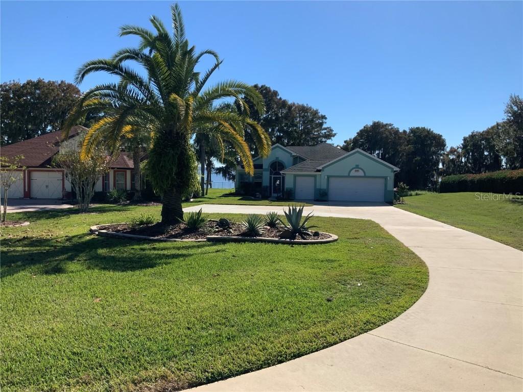 6392 Sailboat Ave., Tavares, FL 32778