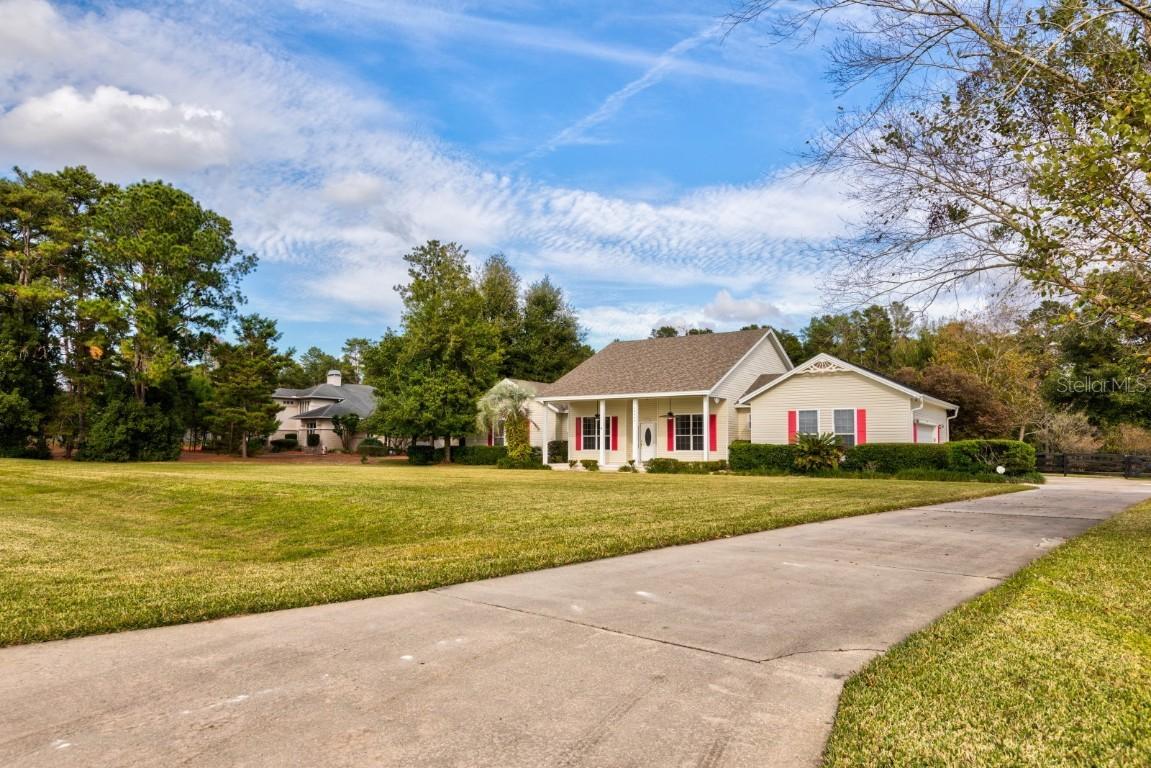 34942 Nashua Blvd., Sorrento, FL 32776