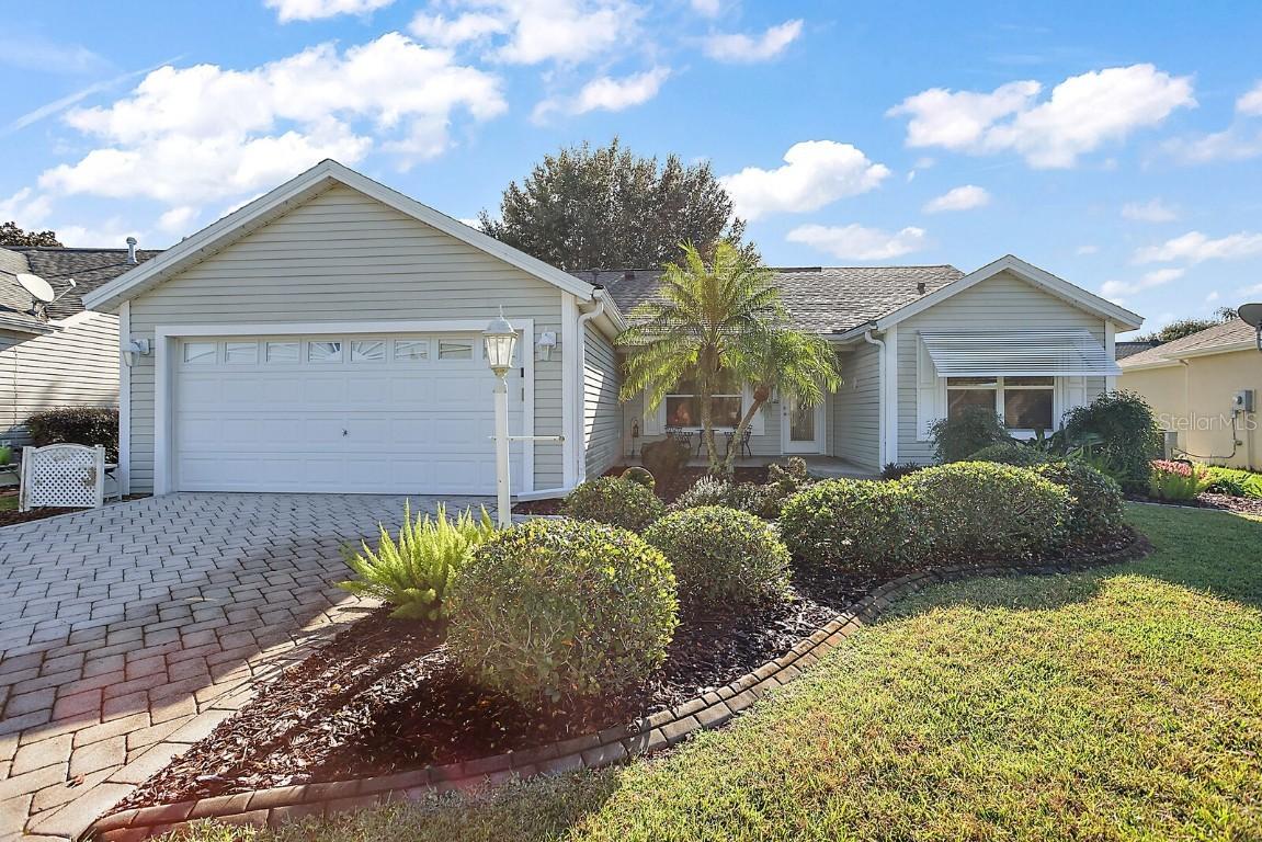 1920 Lancaster Ln., The Villages, FL 32162