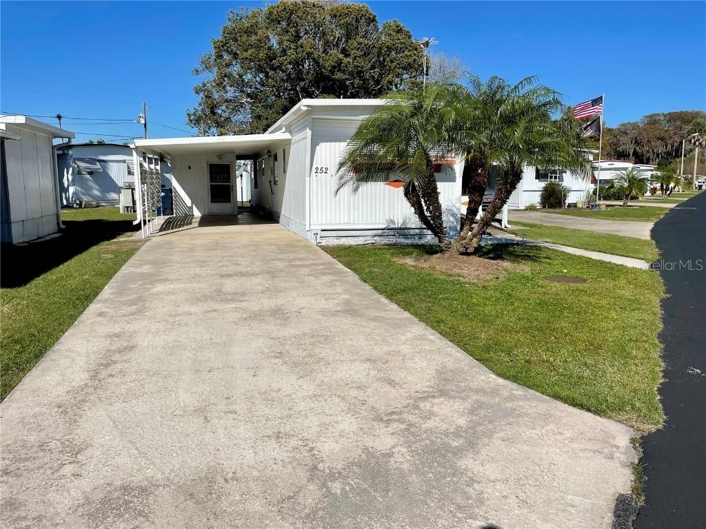 252 Rue De Fontaine, Tavares, FL 32778