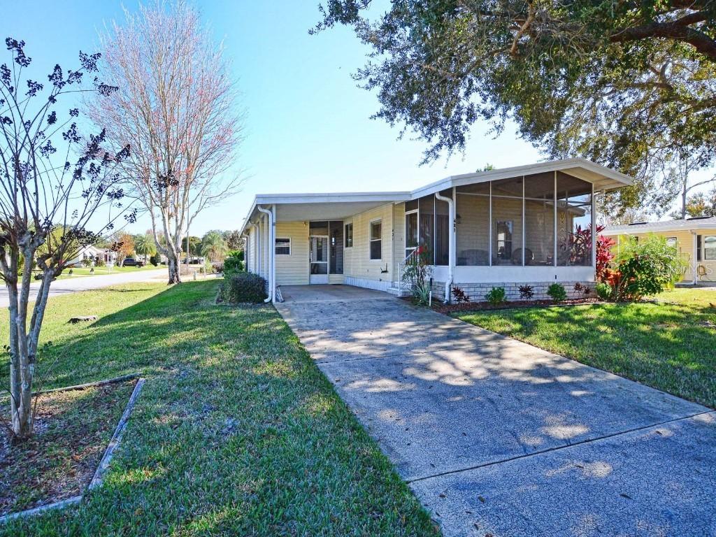 421 Santa Fe Rd., Tavares, FL 32778