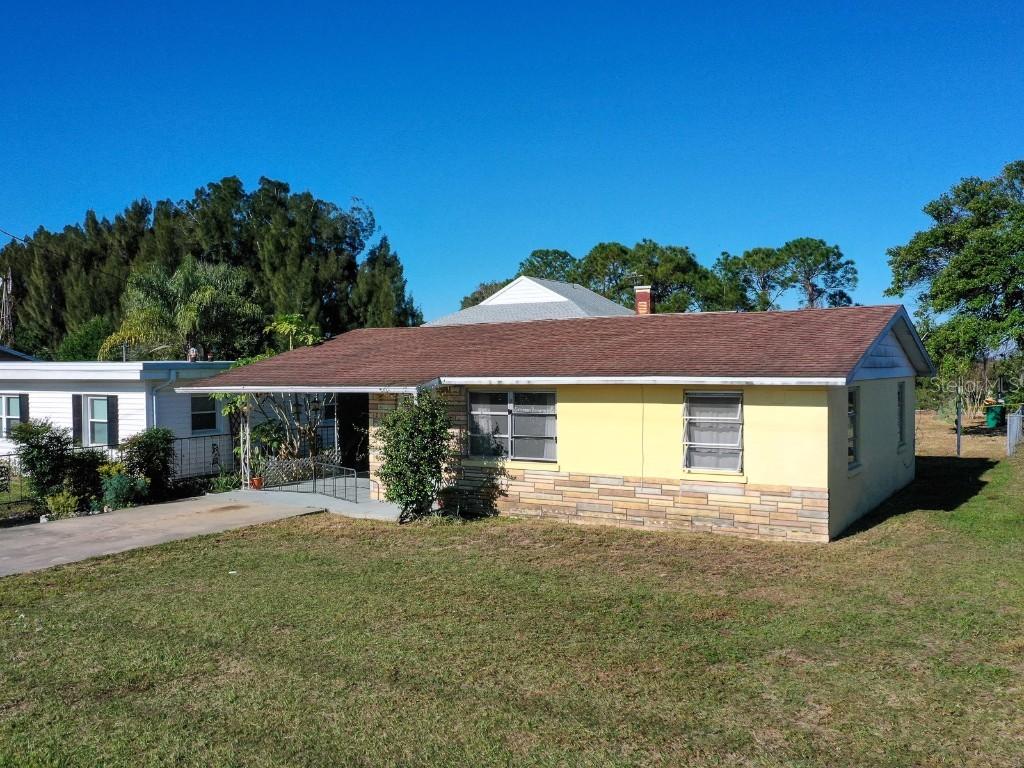 1005 Dora Ave., Tavares, FL 32778