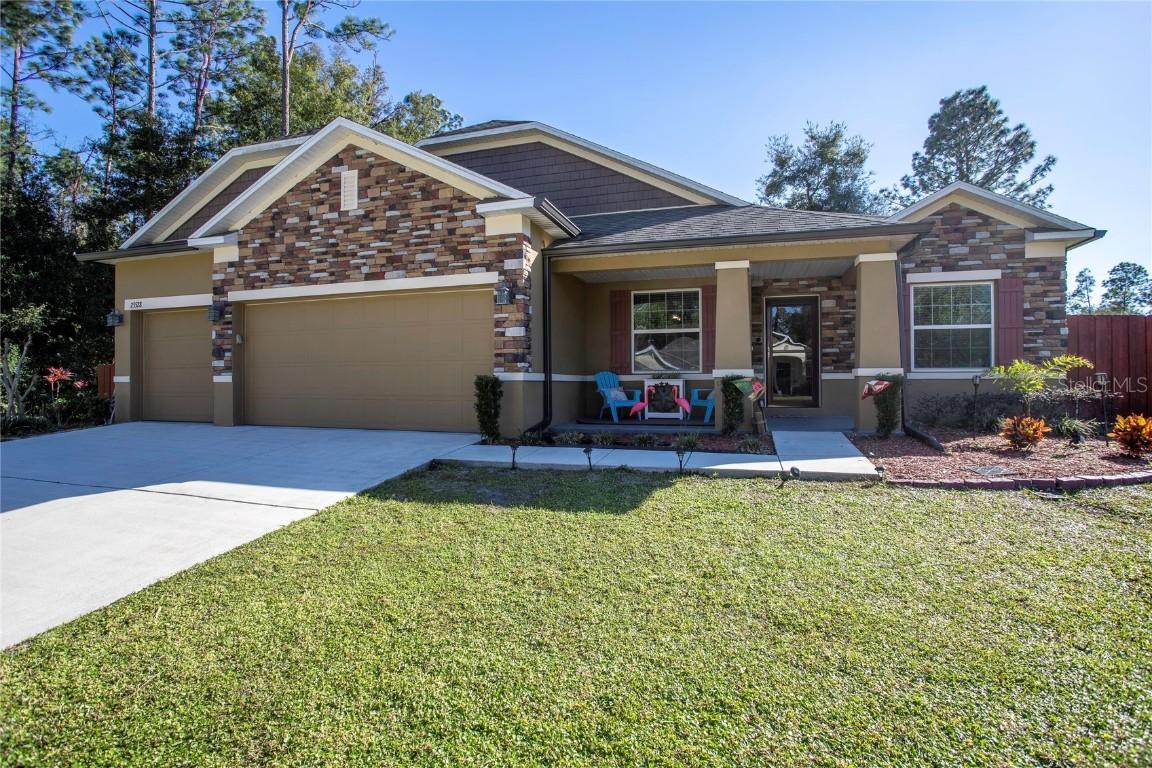 23528 Stream Avenue Ave., Sorrento, FL 32776
